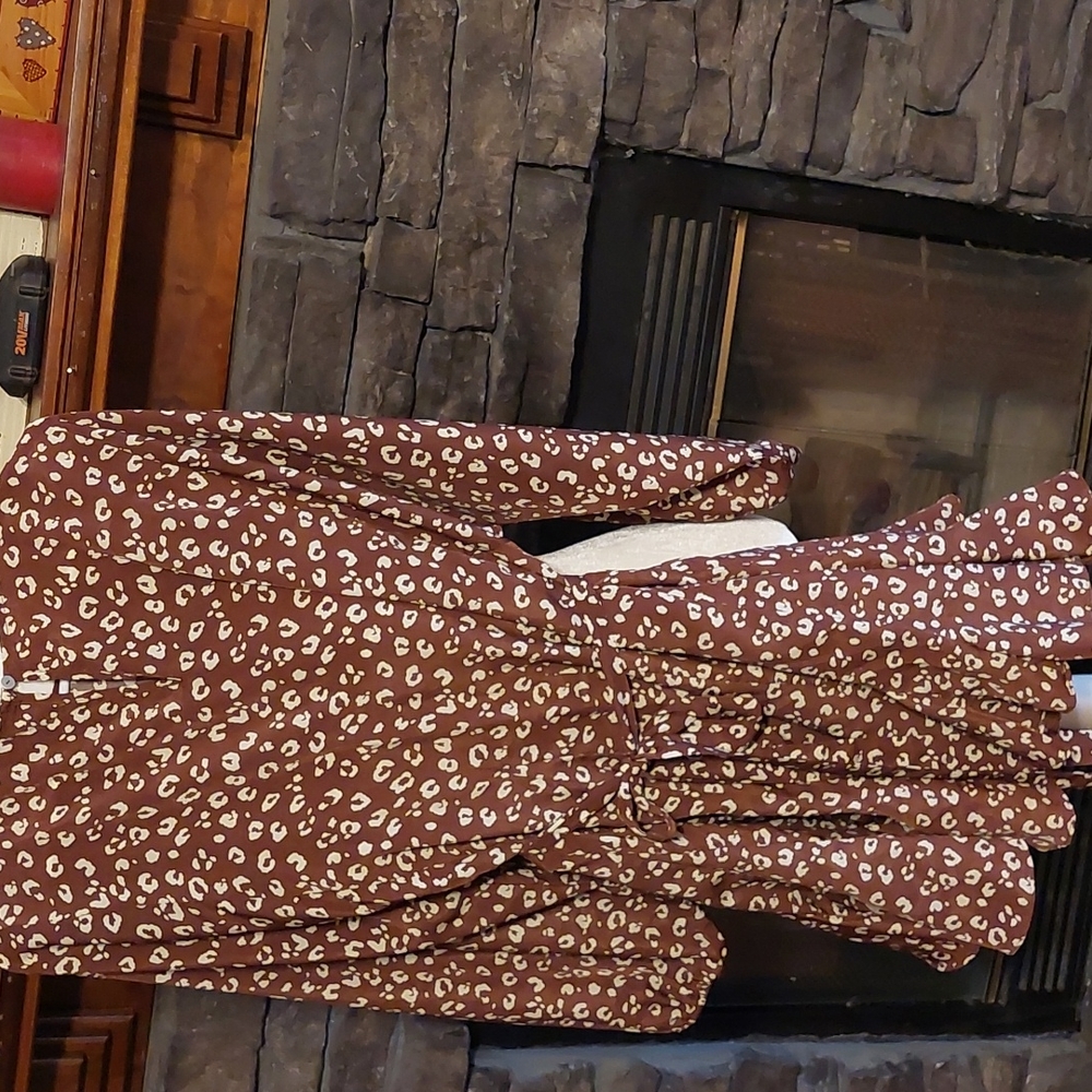 Dress - Picture 2 of 3